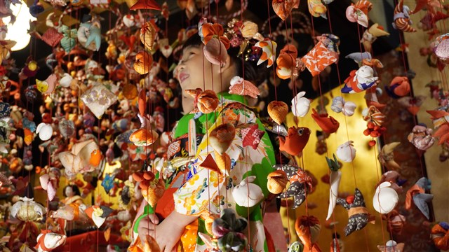 江戸から続くつるし飾りを体感 伊豆・稲取雛の館